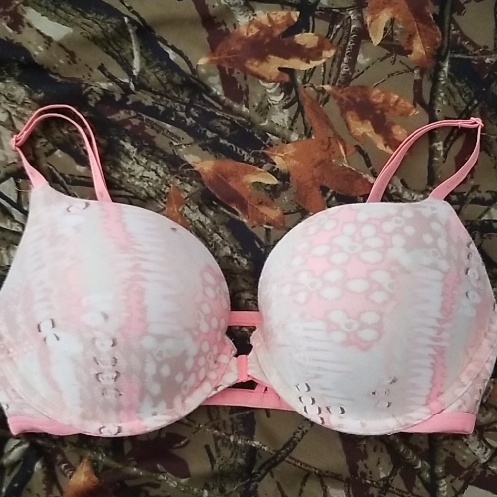 Victoria's secret front close bra 36d